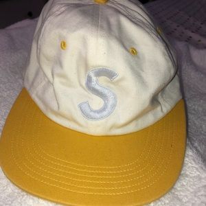 Supreme Snapback